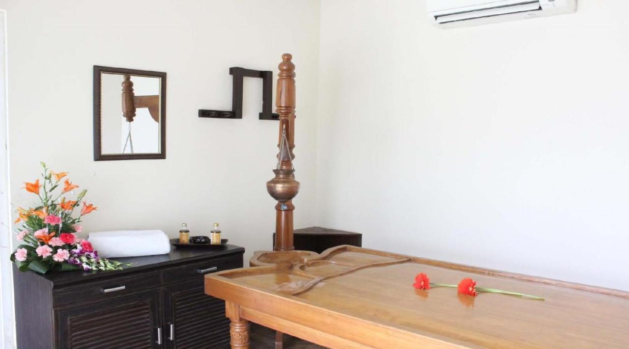 Godwin Hotel Haridwār Buitenkant foto
